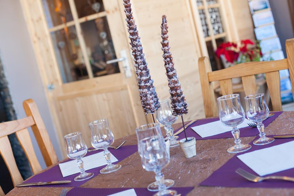 לה רוס Hotel Restaurant La Darbella מראה חיצוני תמונה
